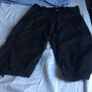 Lululemon cropped pants